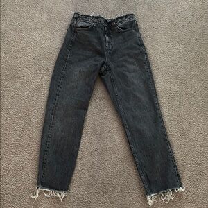 Topshop Straight Charcoal Frayed Edge Jeans size Women’s 26 L 32